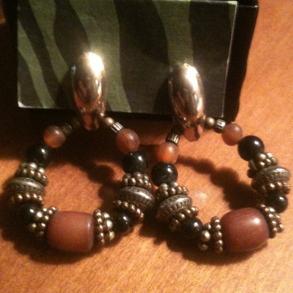 Brown, Gold, N Black Beaded Earrings!!!