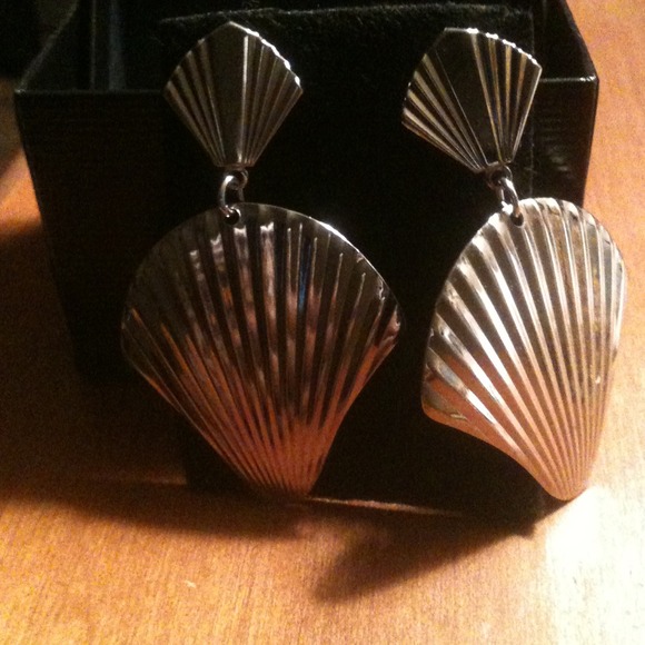 Silver Rigid Earrings!! - Picture 2 of 2