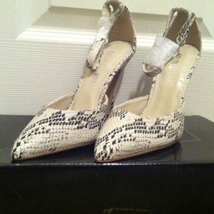 Ankle Strap Colin Stuart Pump