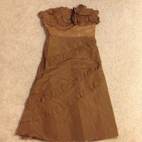 🎉 Brand new BCBG runway strapless dress