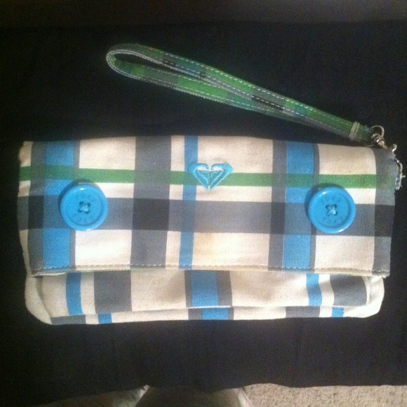 💛*SOLD*Roxy Wristlet