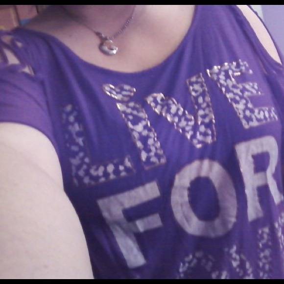 LIVE FOR LOVE tee - Picture 2 of 4