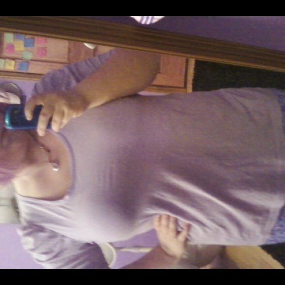 Grey tee - Picture 2 of 4