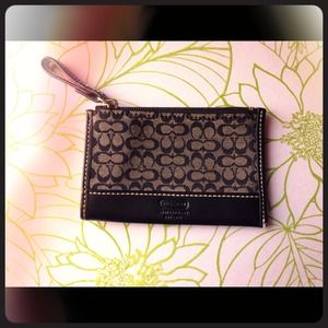 --SOLD--Coach coin/card wallet