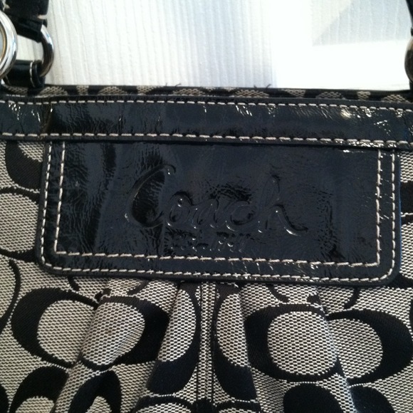 Black Coach Bag - Picture 2 of 4