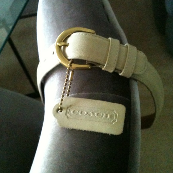 Authentic COACH genuine leather belt🎉REDUCED🎉