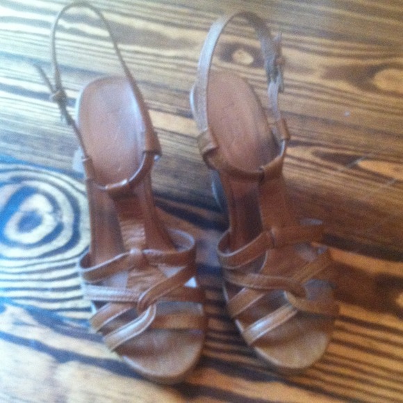 Brown wedges