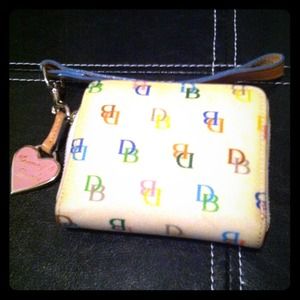 Dooney & Burke wallet w/strap
