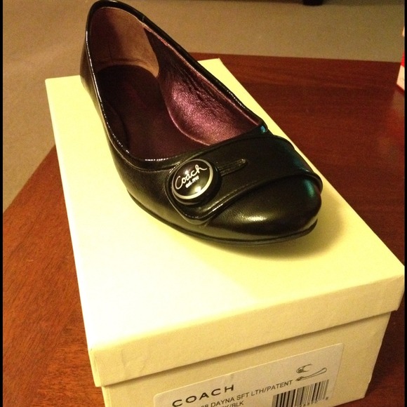Authentic Coach black leather flat
