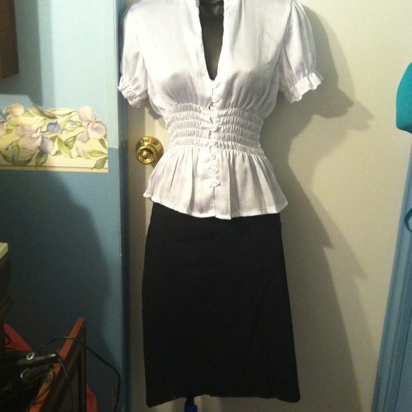 Shirt/ skirt combo - Picture 1 of 3