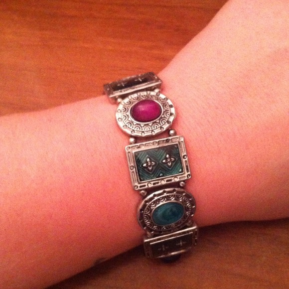 Bracelet