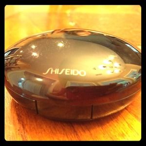 ✨🌟Bundled ✨🌟Shiseido Compact case