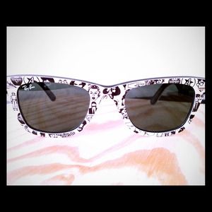 Ray-Ban Wayfarer Rare Prints- Comic series #3