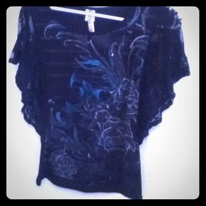 Black shirt with lace sleeves