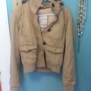 🔴Reserved🔴 Tan faux fur hood winter jacket !