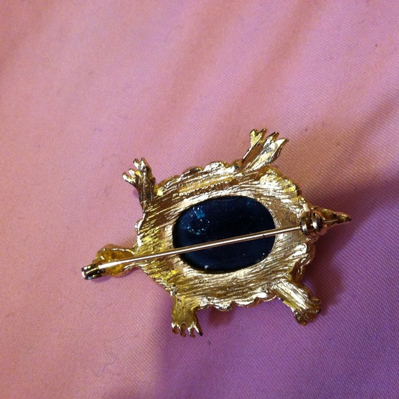 Turtle pin - Picture 2 of 2