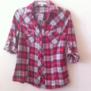 SOLDCute plaid button up top