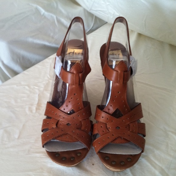 Dolce Vita Shoes - Dolce Vita Tulluah Cognac Leather shoes