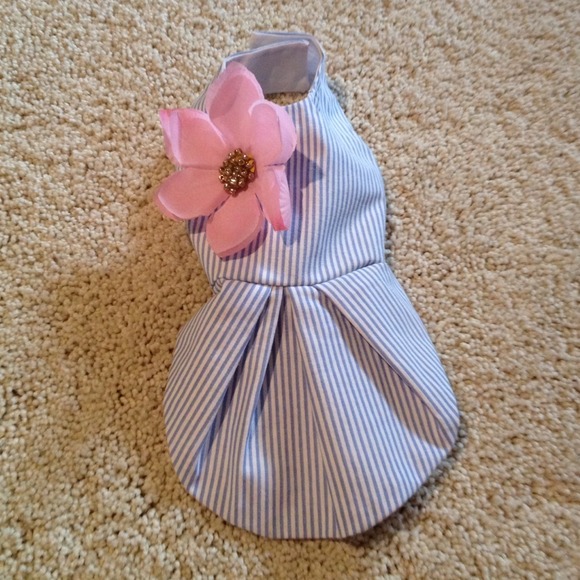SOLD🐶Adorable dog dress