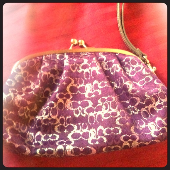 coach clutch - Picture 1 of 3