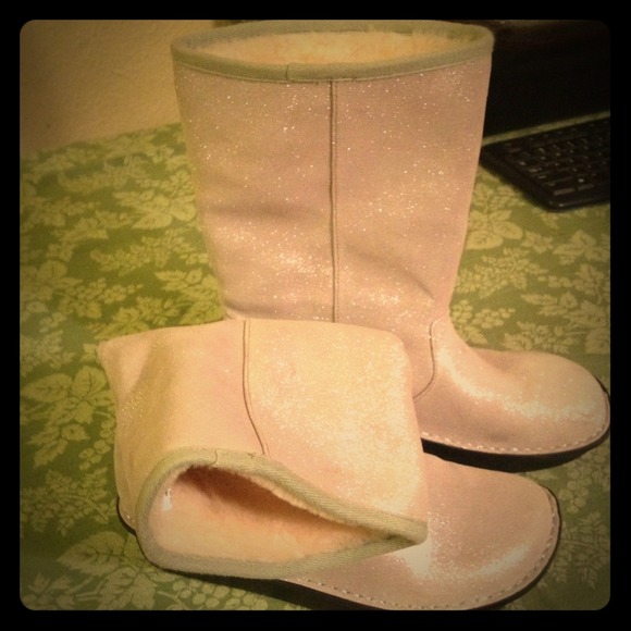 Alegria shearling lined boots