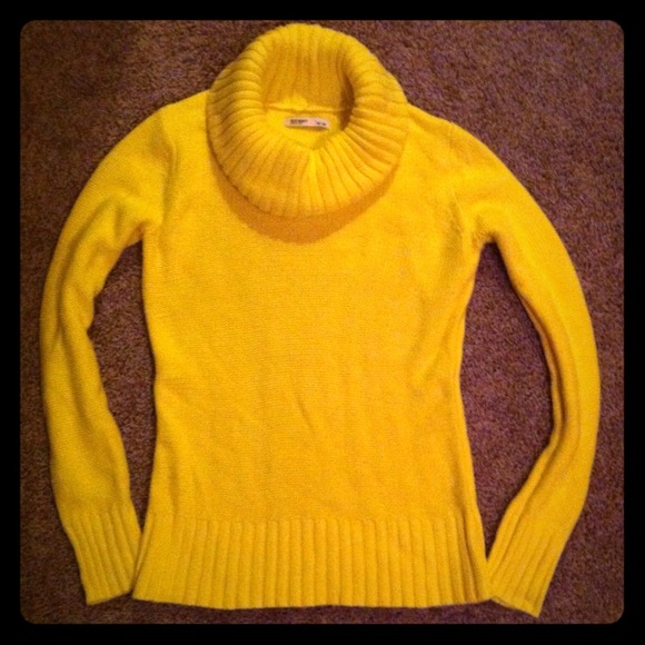 Old Navy Sweaters - Old Navy Yellow cowl neck sweater