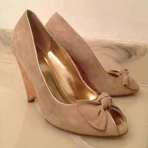 *PRICE DROP* Tan Suede Heels