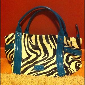 🔷Like new Aqua & Zebra Print Bag! 🔷Great price🔷