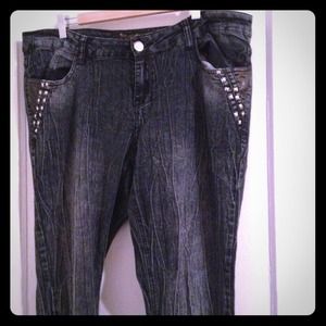 BLACK STUDDED ROCAWEAR JEANS