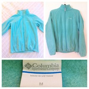 Light aqua Columbia fleece.