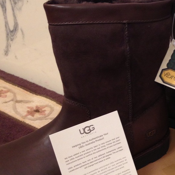 Men's Uggs brown boots - Picture 2 of 2