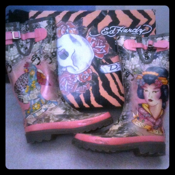 Ed Hardy Boots - Bundle for Janetstrunk Ed Hardy Rain Boots