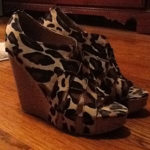 XOXO Cheetah Print peep toe Wedges!