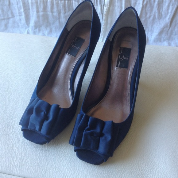 Glint, sapphire blue satin bow, peep toe heels 7.5