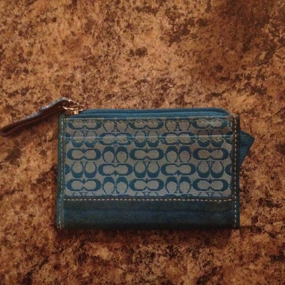 Authentic Coach Key Chain Wallet