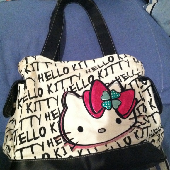 Hello kitty purse