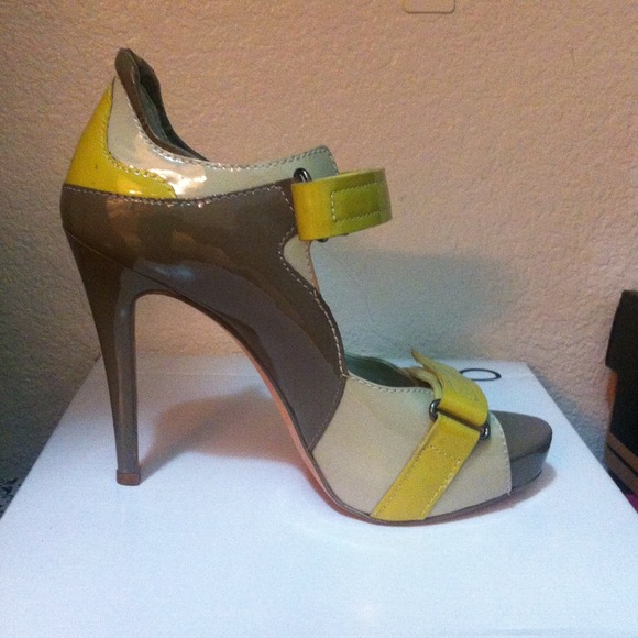 Green/yellow