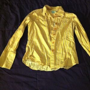 Striped collar shirt