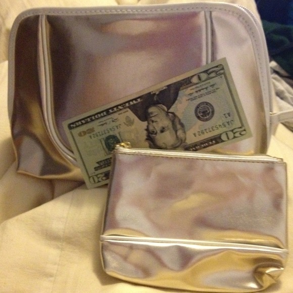 Handbag - Picture 2 of 2