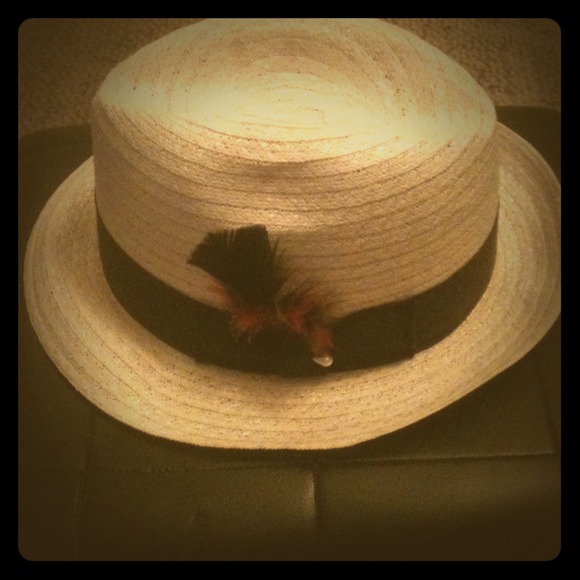 *****Sold******Cute n Sassy Dob Hat~