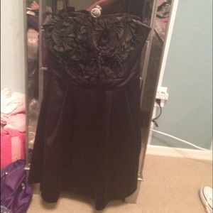 Black bcbg sweetheart dress