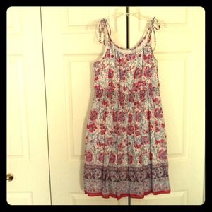 Dress with tied straps!