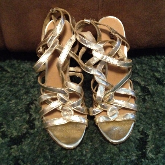 High heels, - Picture 2 of 4