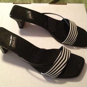 Black/white striped sandals