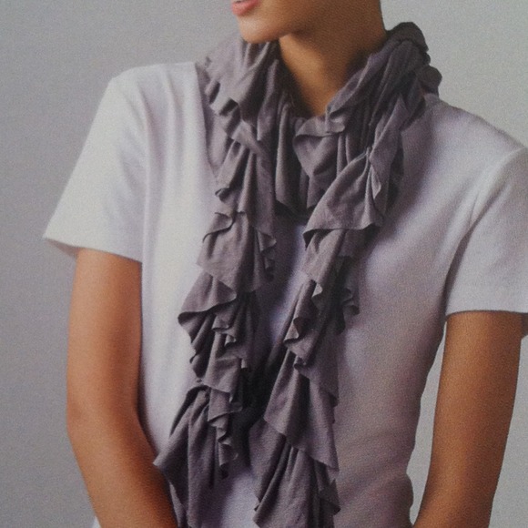 Cascading Spring Scarf - Picture 2 of 2