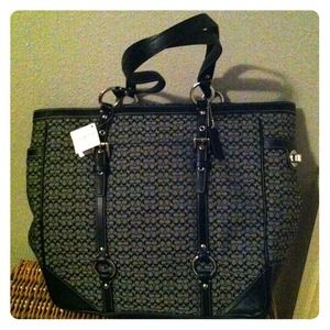 Coach bag nwt black