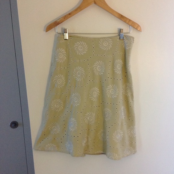 Green Skirt - Picture 2 of 2