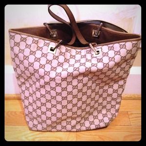 Gucci Handbags - Beautiful RARE GUCCI Tote monogram bag Gucci Handbags - Beautiful RARE GUCCI Tote monogram bag