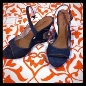Sold!!!!! Guess Shoes Size 5.5