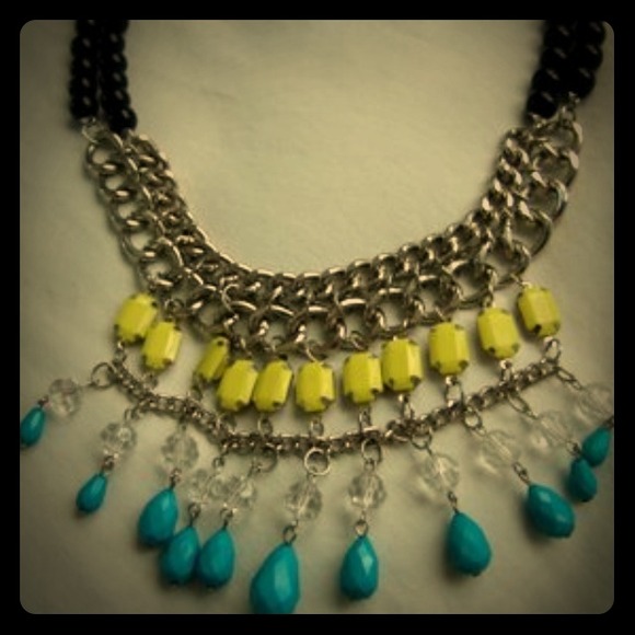 Statement necklace